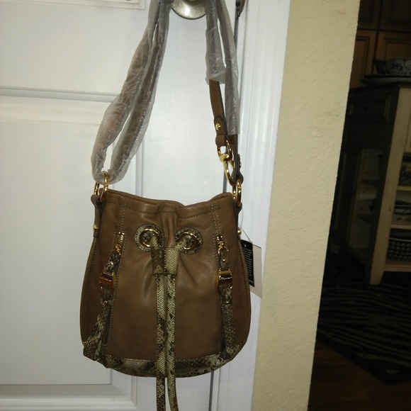 b. makowsky Handbags - B. Makowsky Leather Crossbody Bag with Drawstring